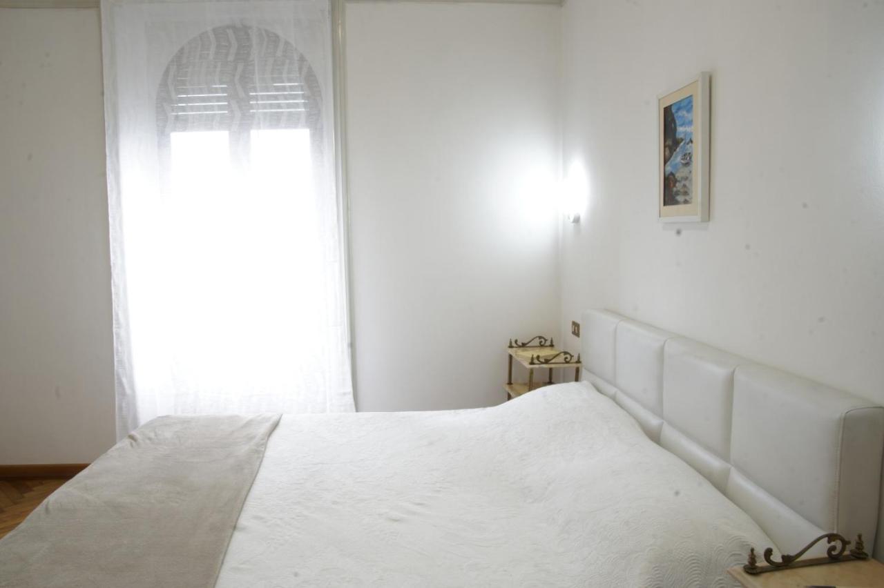 Liberty Lake House Stresa Esterno foto
