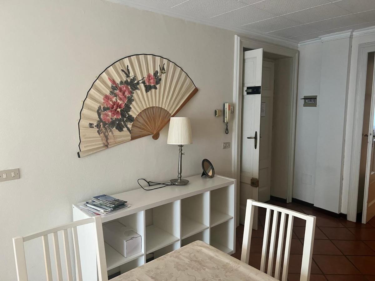 Liberty Lake House Stresa Esterno foto